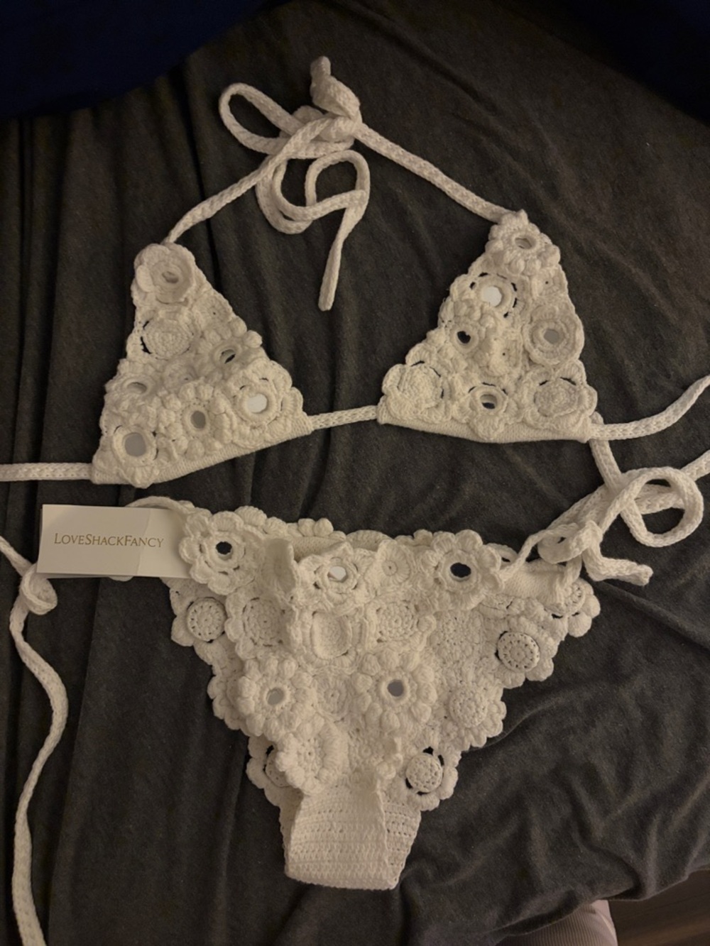 $300 v en LoveShackFancy White Crochet Floral Bikini